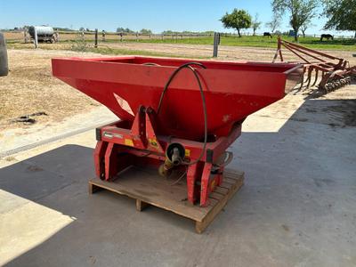 Overzichtsfoto van 1994 Kuhn MUS 221 Gedragen meststrooier