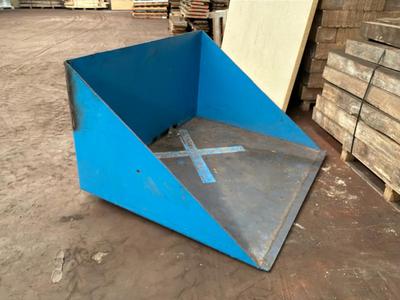Overview picture of Sheet steel scoop bucket