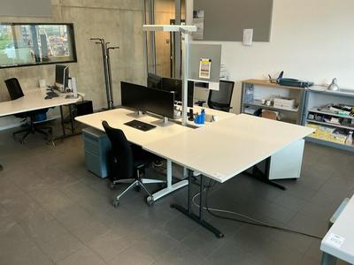 Übersichtsbild von Desk setup (2x)