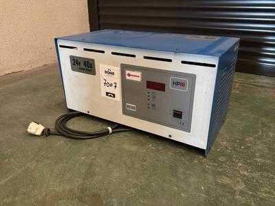 Overzichtsfoto van Oldham Hawker HP III Acculader