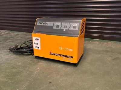 Overzichtsfoto van Jungheinrich SLT 100 Acculader