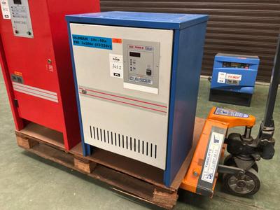 Overzichtsfoto van Oldham High Power III Acculader