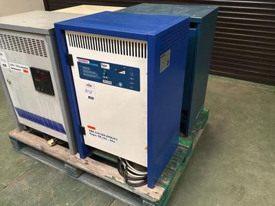 Overzichtsfoto van Hawker TE 24v-90a Acculader