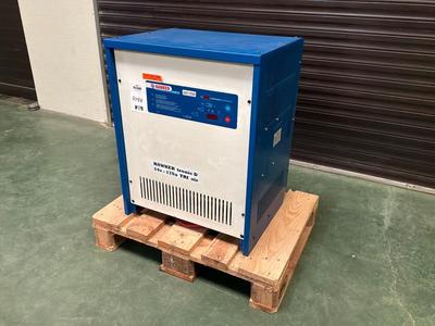 Overzichtsfoto van Hawker Tronic D24/170 EU Acculader