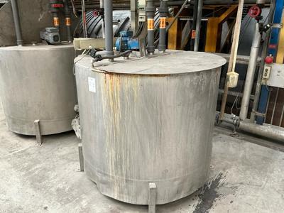 Photo d'aperçu de Dose 7329M3/10/97 Stainless steel mixing tank