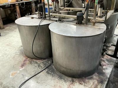 Photo d'aperçu de Dose 5647M2/2/96 Stainless steel mixing tank (2x)