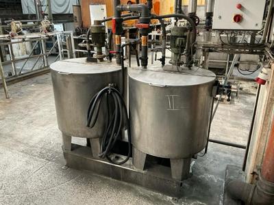 Immagine panoramica di Stainless steel mixing tank (2x)