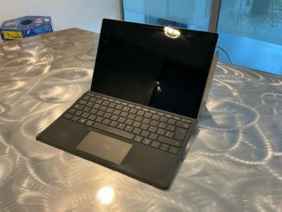 Übersichtsbild von Microsoft Surface Pro model 1866 Tablet
