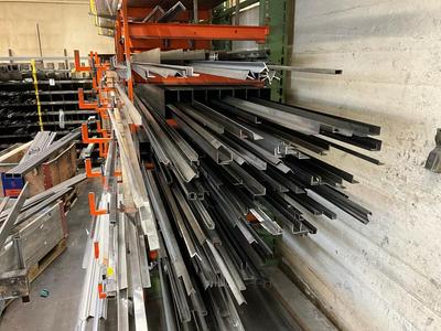 Overview picture of Various metal stock
