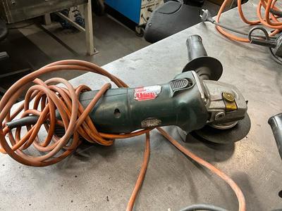 Overview picture of Metabo angle grinder (3x)