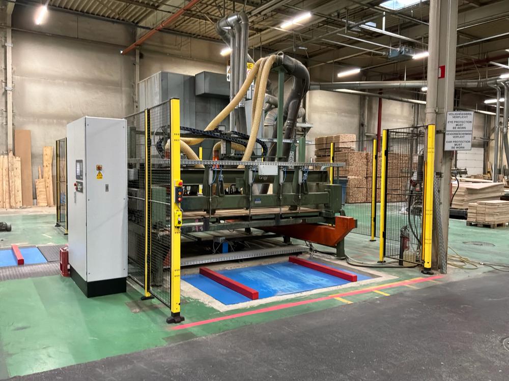 The Meyer CNC panel sawing machine