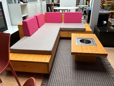 Overview picture of Outdoor Lounge
