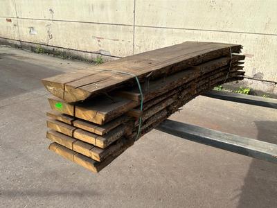 Overview picture of Sawn Tree Trunk Chestnut