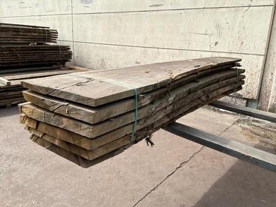 Overview picture of Sawn Tree Trunk Chestnut