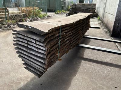 Overview picture of Sawn tree trunk Elm