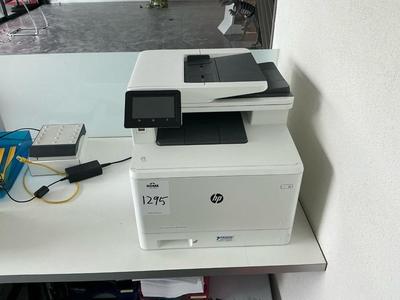 Immagine panoramica di Brother Laser jet Pro MFP M477fdw Printer