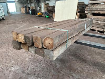 Overview picture of Beams in Teak wood (10x)