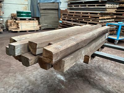 Overview picture of Beams in Teak wood (12x)