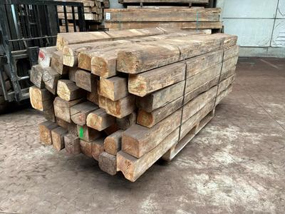 Overview picture of Beams in Teak wood (36x)