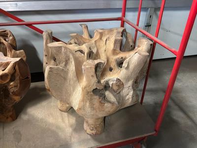 Overview picture of Wood sculpture (bottom piece for coffee table)