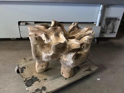 Overview picture of Wood sculpture (bottom piece for coffee table)