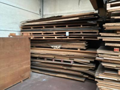 Overview picture of Lot of miscellaneous sheet material