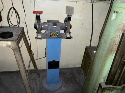 Overview picture of Creusen T12/200 M double grinding mill on stand