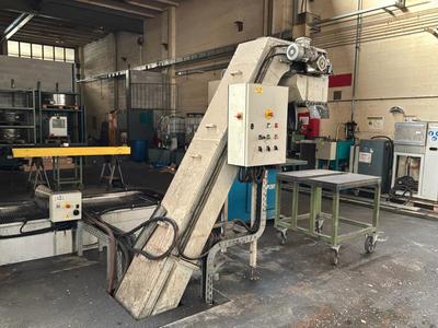 Overview picture of Novaxess R63D450 chip conveyor
