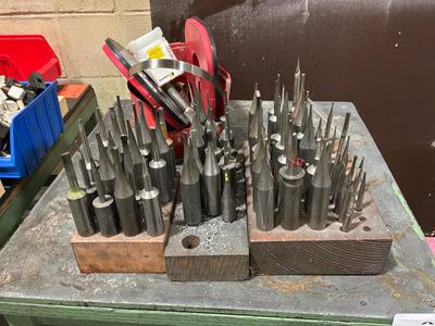 Overview picture of batch of miscellaneous milling tools