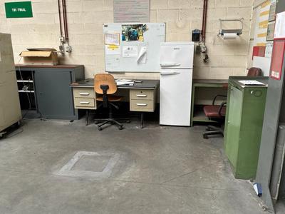 Overview picture of workshop cabinet (2x)