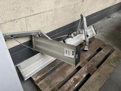 Overview picture of lighting fixtures (3x)