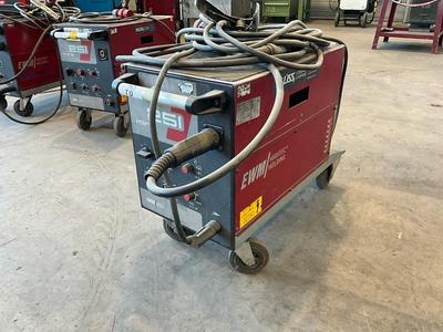 Overzichtsfoto van EWM Mira 251 MIG welding machine