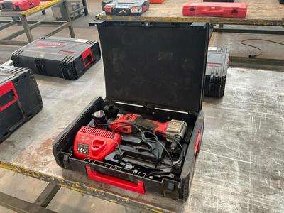 Overzichtsfoto van Milwaukee M12 BPRT Rivet