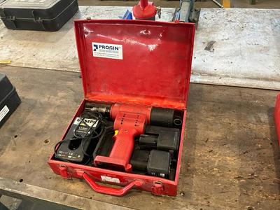 Overzichtsfoto van Gesipa Firebird Cordless rivet nut setting tool