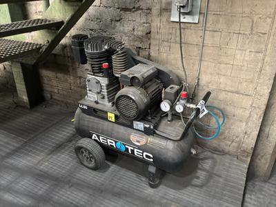 Overzichtsfoto van 2021 Aerotec 550-50 Zuigercompressor