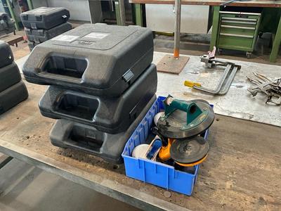 Overzichtsfoto van Various vacuum lifters (8x)