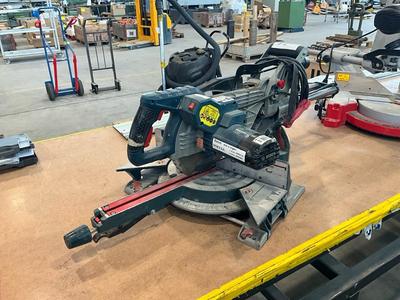 Overzichtsfoto van Bosch Professional GCM 8 SJL Mitre saw