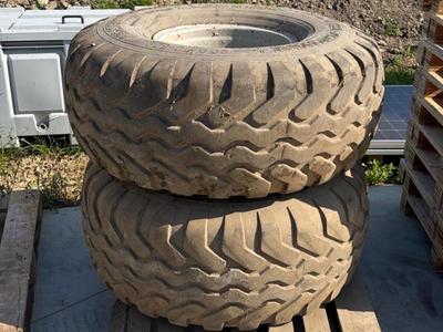 Overview picture of Vredestein Flotation+ 20.0/70-508 tire on rim (2x)
