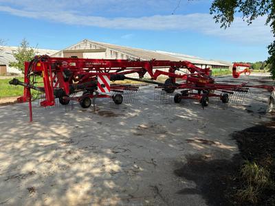 Overview picture of 2017 Lely Hibiscus 765SD Swath Rake