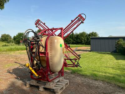 Overview picture of Hardi NK600 Carried Field Sprayer
