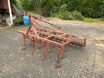 Overview picture of Cultivator + soil breaker