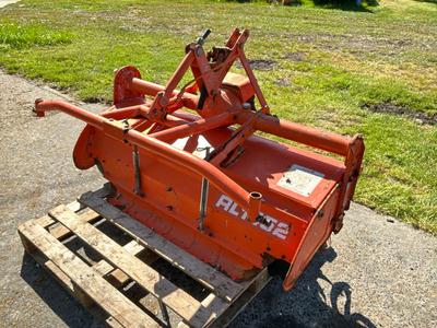 Overview picture of Kubota RL1452 tiller for mini tractor