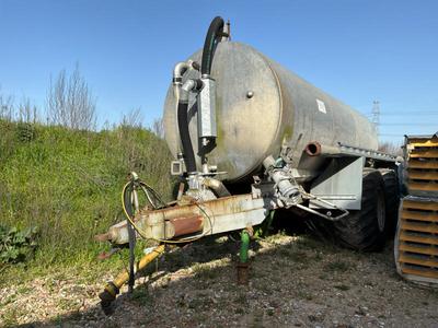 Overview picture of 1988 De Zwaef 1210 slurry tanker