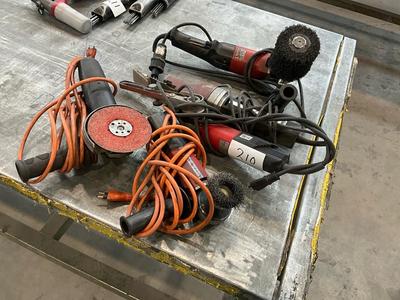 Overzichtsfoto van Various electrical machines (5x)