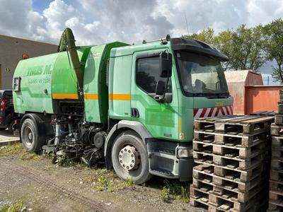 Overview picture of 2004 Renault 320 dCI Sweeper truck