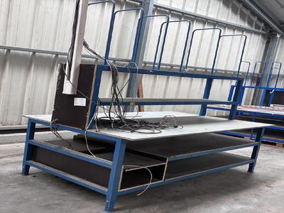 Overview picture of Professional packaging table