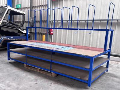 Overview picture of Professional packing table