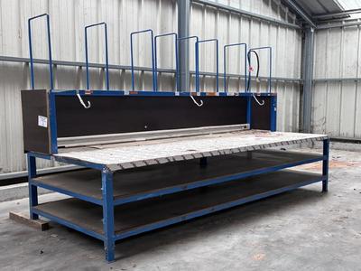 Overview picture of Professional packing table