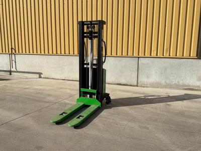 Overview picture of 2013 Falconlift Idol 1530 semi-electric stacker
