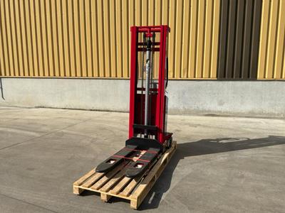 Overview picture of 2024 Total Source SLRSE0004 semi-electric stacker